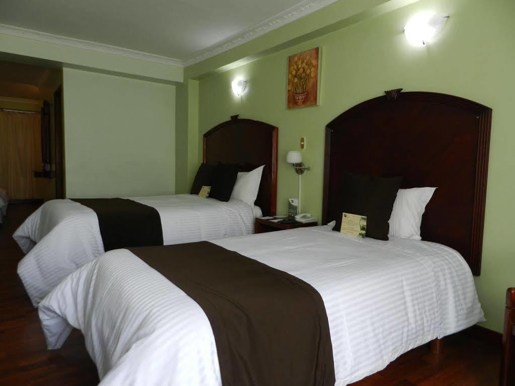 Hotel Libertador Loja Kültér fotó