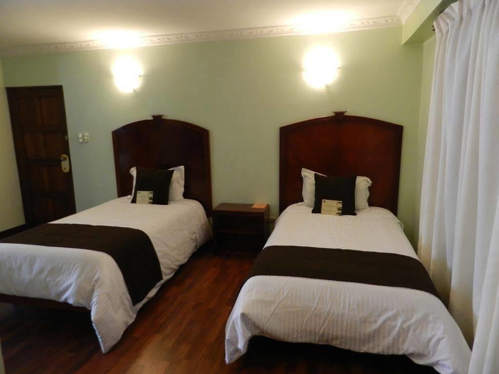 Hotel Libertador Loja Kültér fotó
