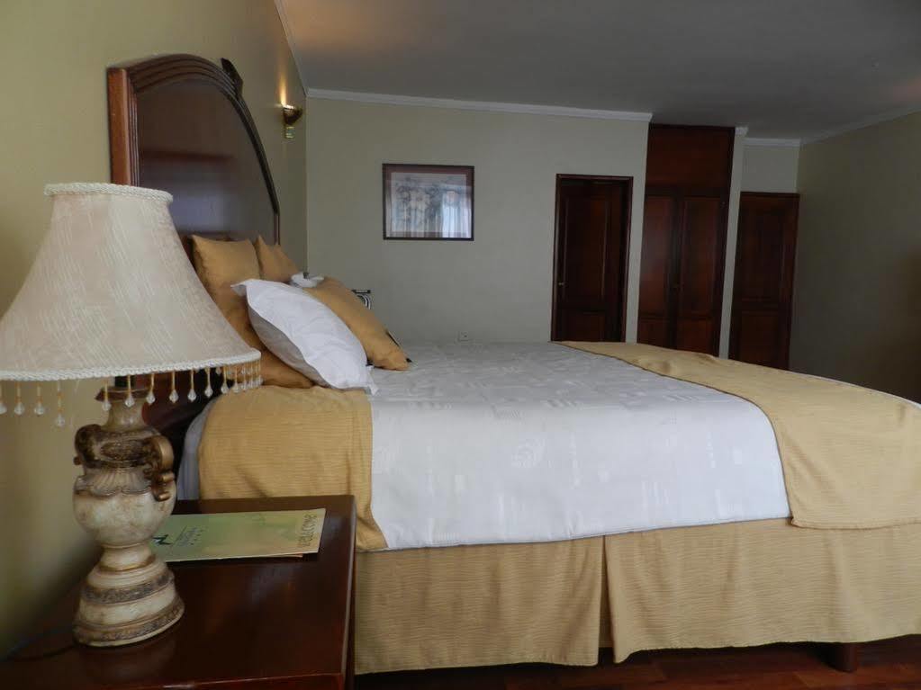 Hotel Libertador Loja Kültér fotó