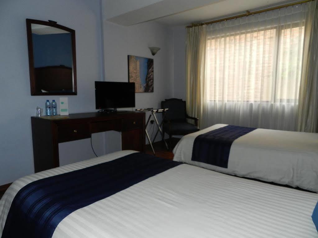 Hotel Libertador Loja Kültér fotó