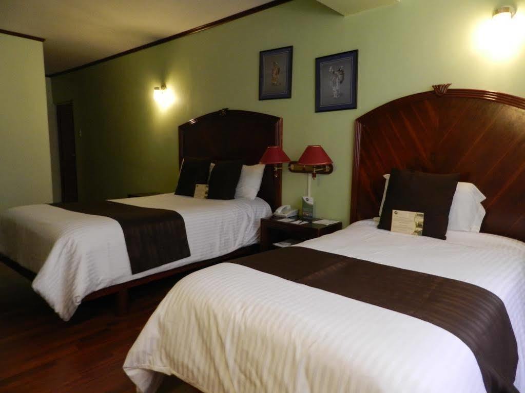 Hotel Libertador Loja Kültér fotó